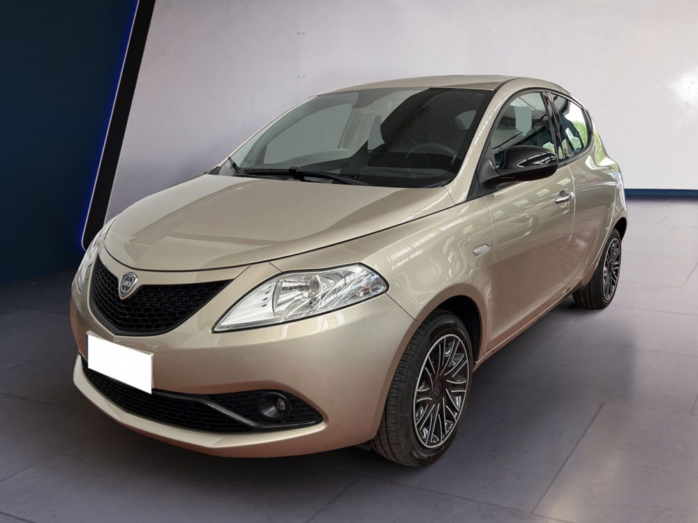 Lancia Ypsilon usata a Torino (3)