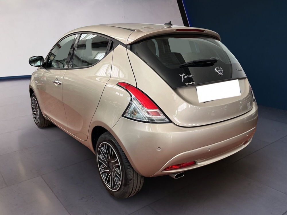 Lancia Ypsilon usata a Torino (4)