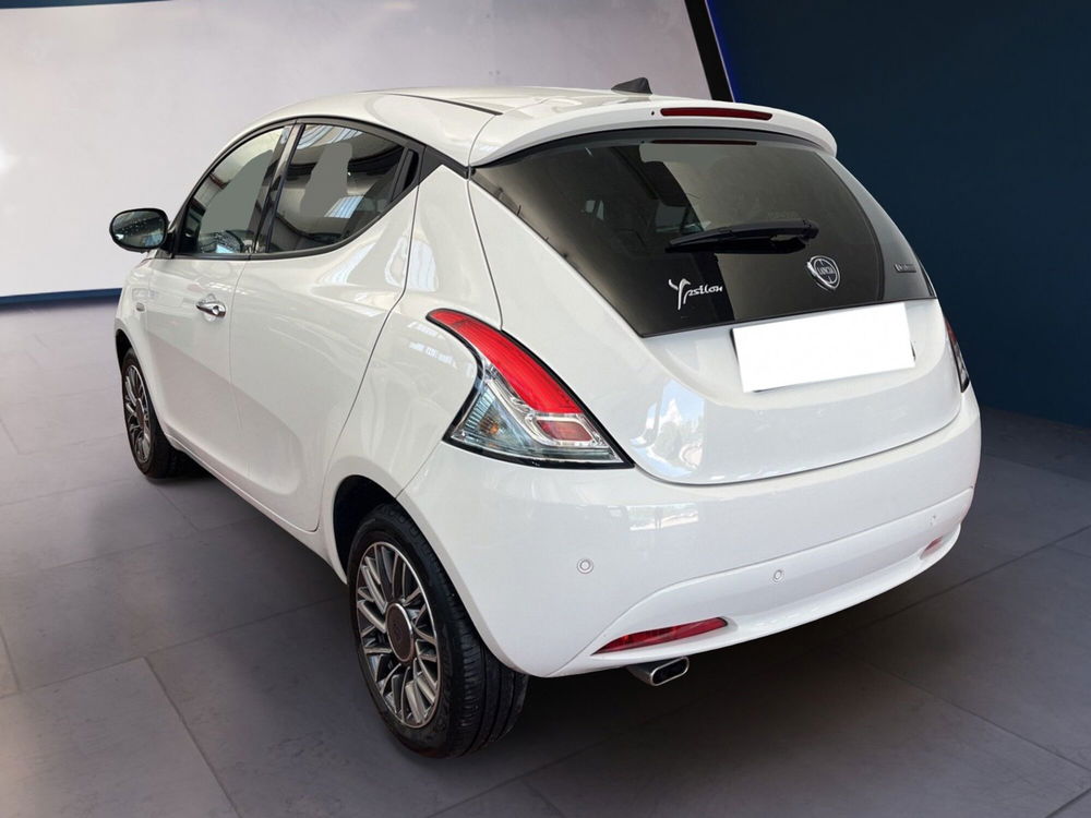 Lancia Ypsilon usata a Torino (4)