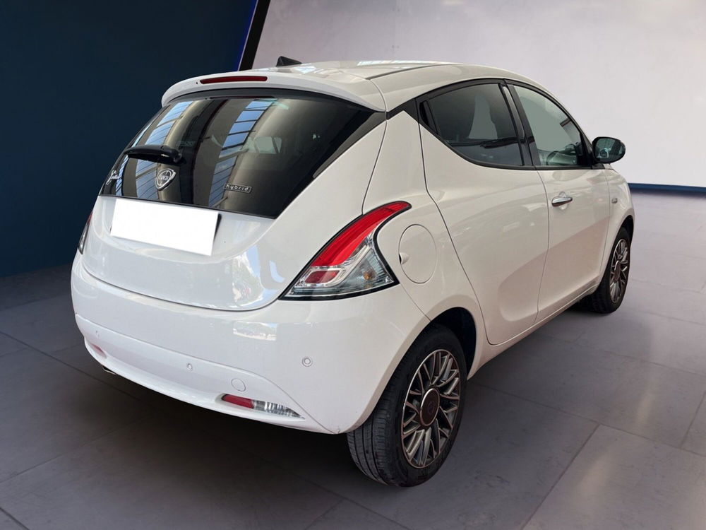 Lancia Ypsilon usata a Torino (6)