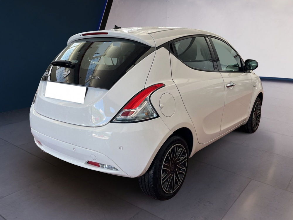 Lancia Ypsilon usata a Torino (6)