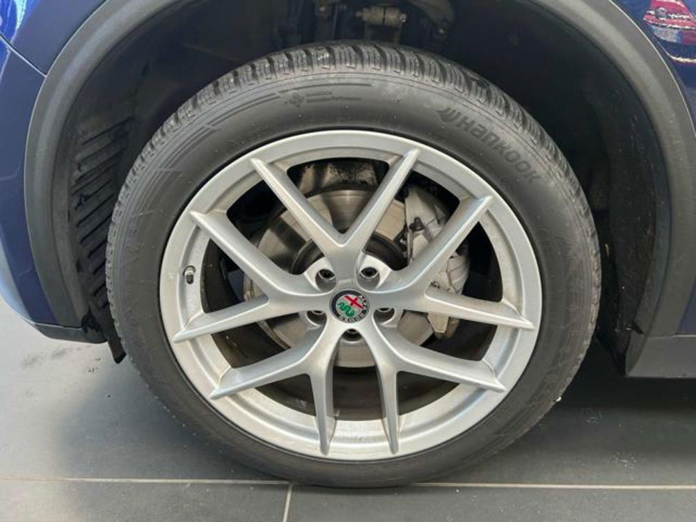 Alfa Romeo Stelvio usata a Vercelli (9)