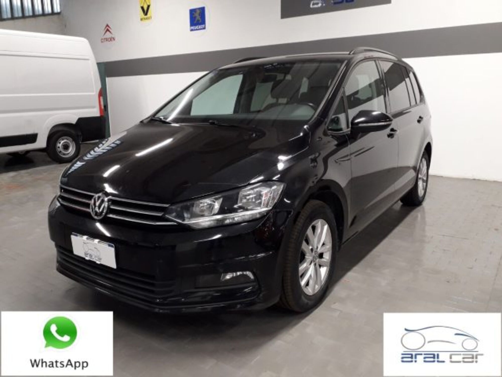 Volkswagen Touran 1.6 TDI 115 CV SCR Comfortline BlueMotion Technology  del 2017 usata a Torino