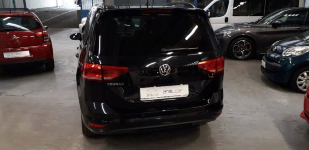 Volkswagen Touran usata a Torino (12)