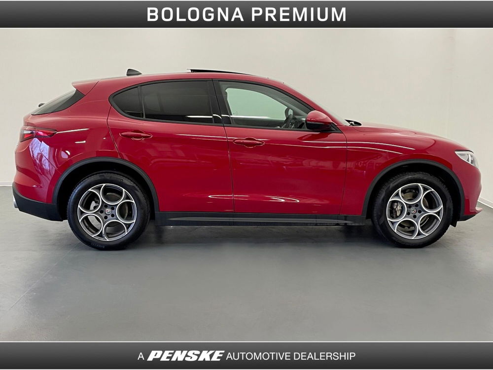 Alfa Romeo Stelvio usata a Bologna (6)