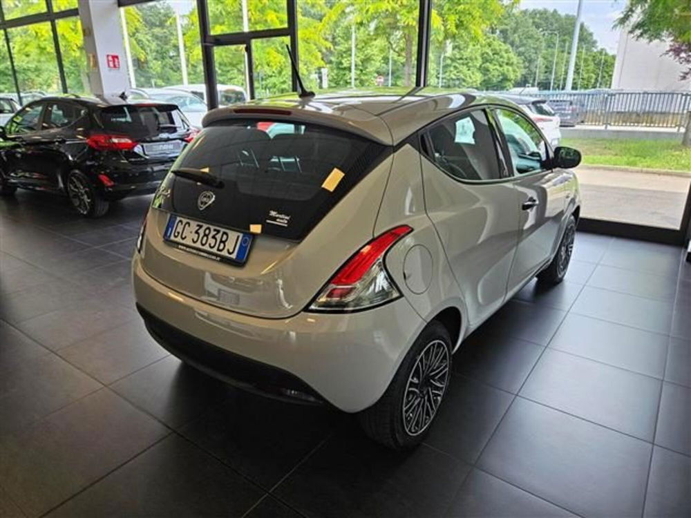 Lancia Ypsilon usata a Reggio Emilia (4)