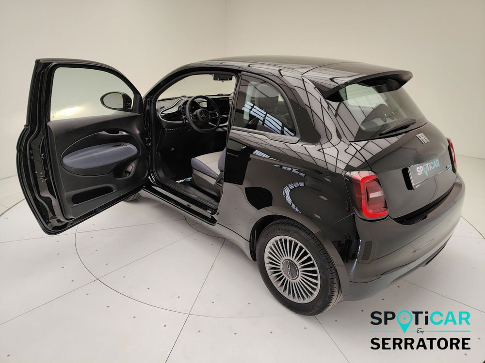 Fiat 500e usata a Como (6)