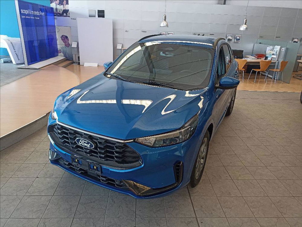 Ford Kuga nuova a Milano (2)