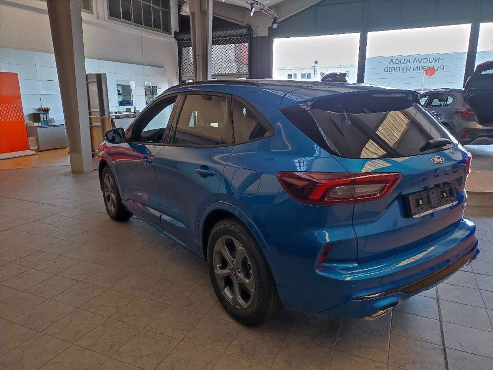 Ford Kuga nuova a Milano (9)