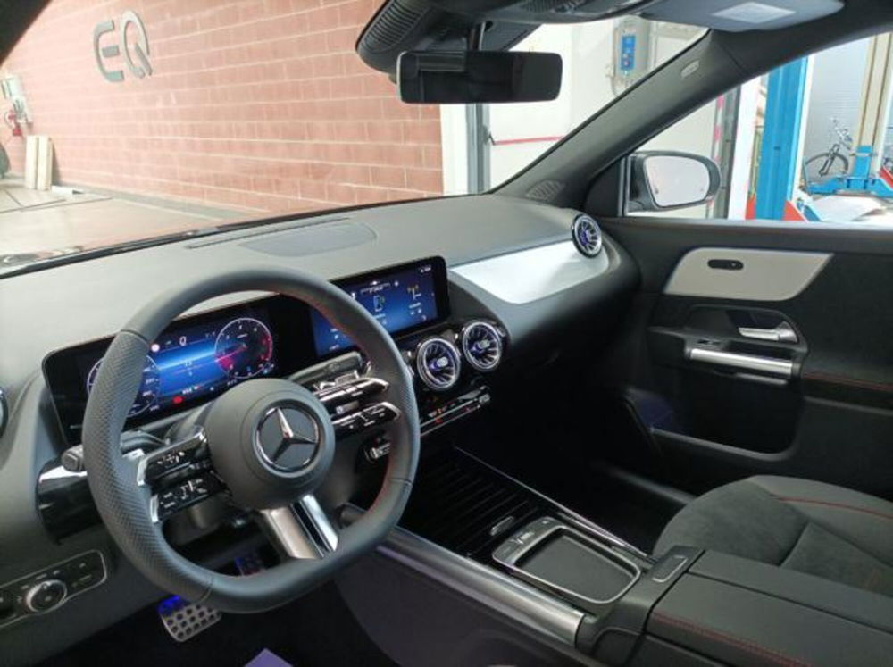 Mercedes-Benz GLA SUV nuova a Milano (14)