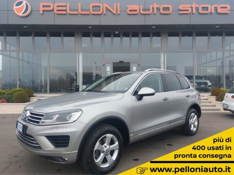 Volkswagen Touareg 3.0 TDI 204 CV tiptronic BlueMotion Techn. Executive  del 2017 usata a Modena