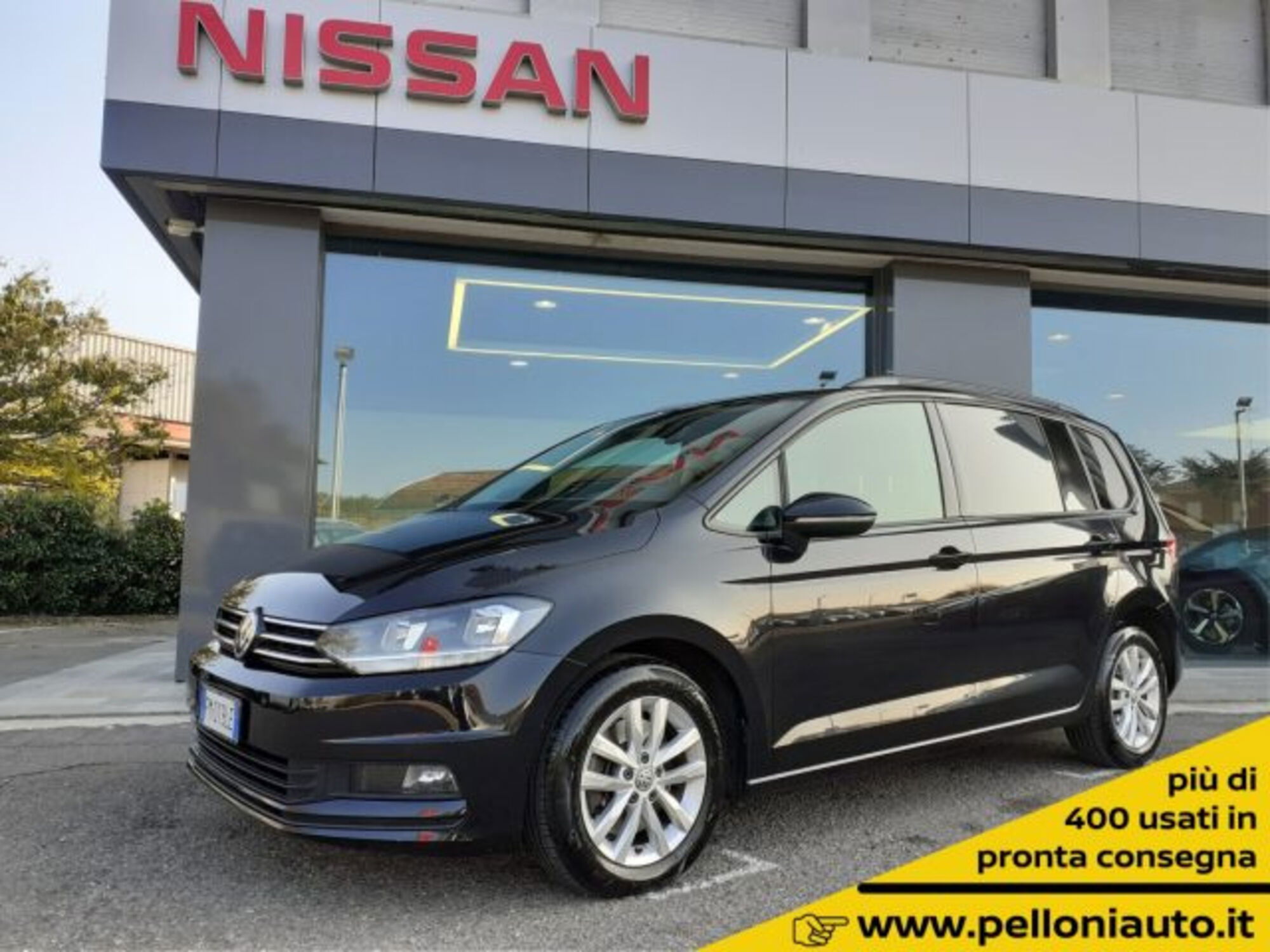 Volkswagen Touran 1.6 TDI 115 CV SCR DSG Executive BlueMotion Tech.  del 2017 usata a Modena