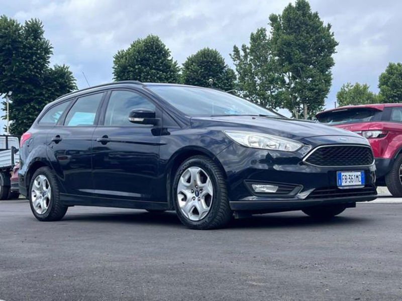 Ford Focus 1.5 TDCi 95 CV Start&amp;Stop Plus del 2015 usata a Massarosa