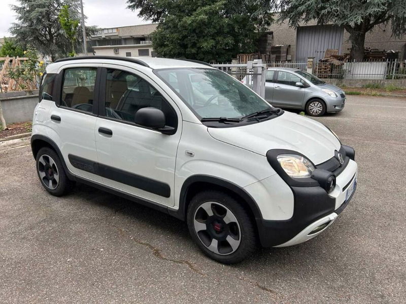 Fiat Panda 1.0 FireFly S&amp;S Hybrid City Cross  del 2020 usata a Torino