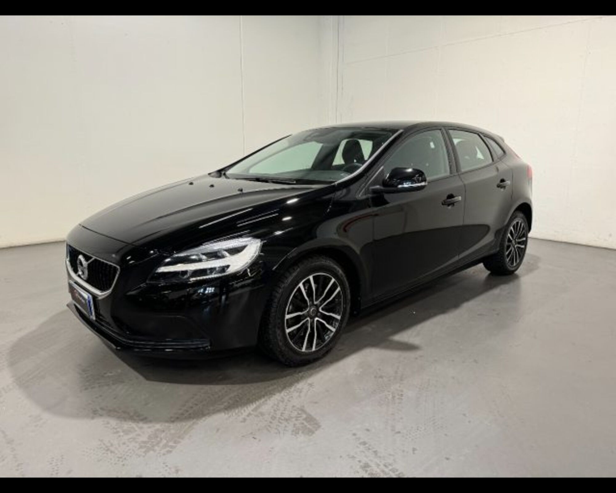 Volvo V40 T2 Business Plus del 2019 usata a Conegliano