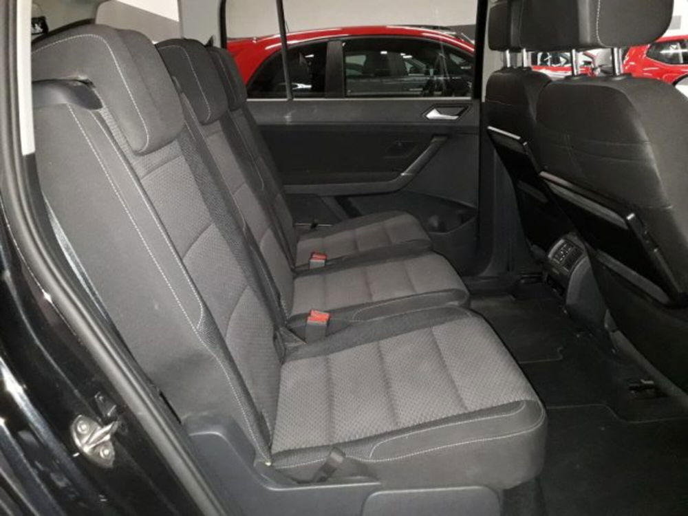 Volkswagen Touran usata a Torino (8)