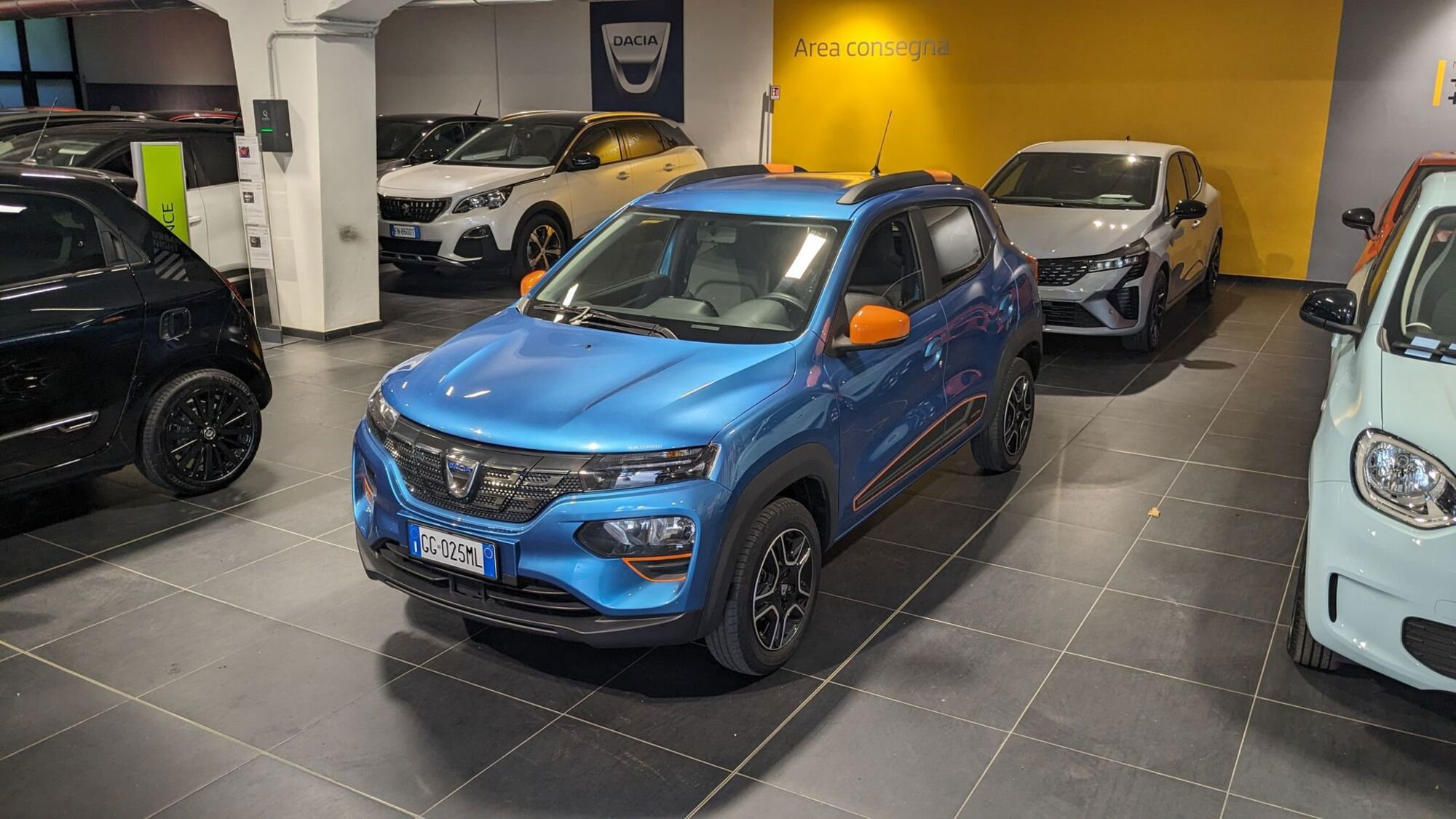 Dacia Spring Comfort Plus Electric 45 del 2021 usata a Milano