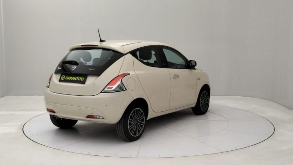 Lancia Ypsilon usata a Torino (5)