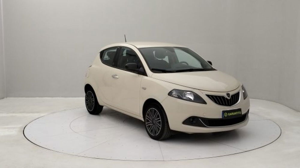 Lancia Ypsilon usata a Torino (7)