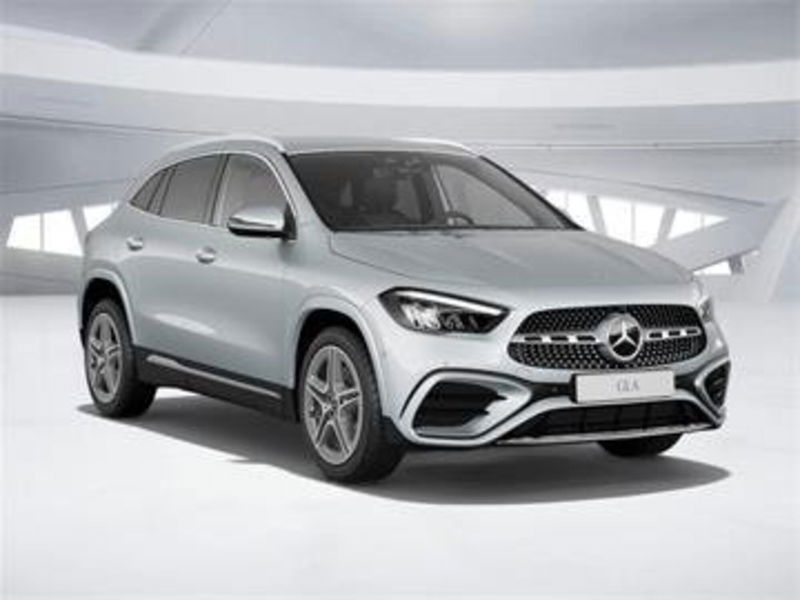 Mercedes-Benz GLA SUV 250 e Plug-in hybrid Automatic Premium nuova a Siena