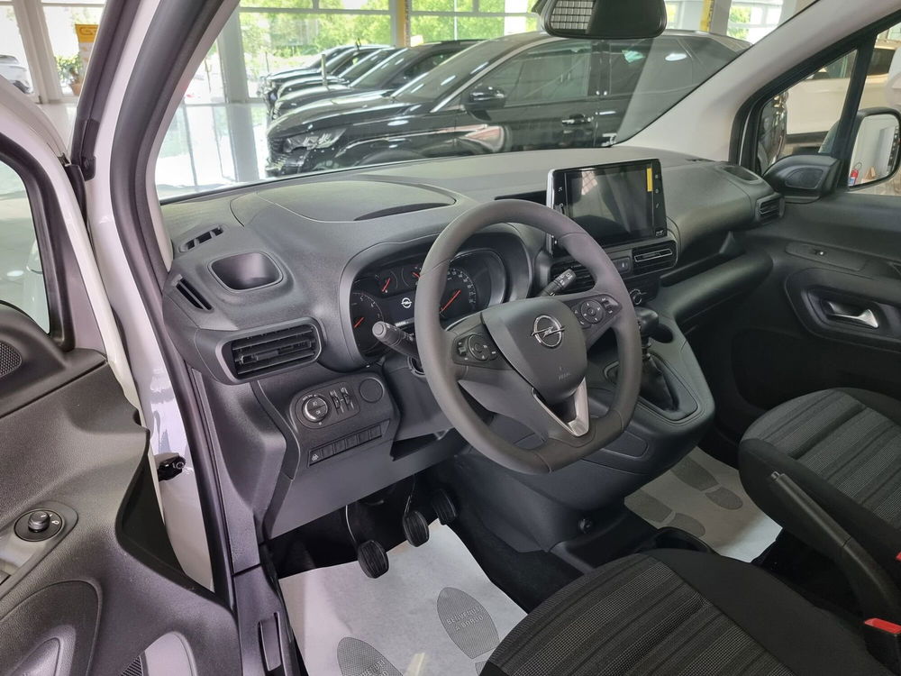 Opel Combo Life nuova a Prato (11)