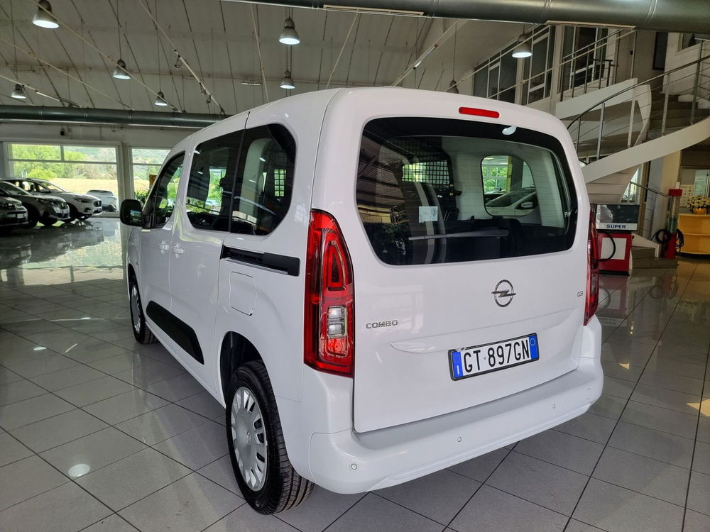 Opel Combo Life nuova a Prato (4)