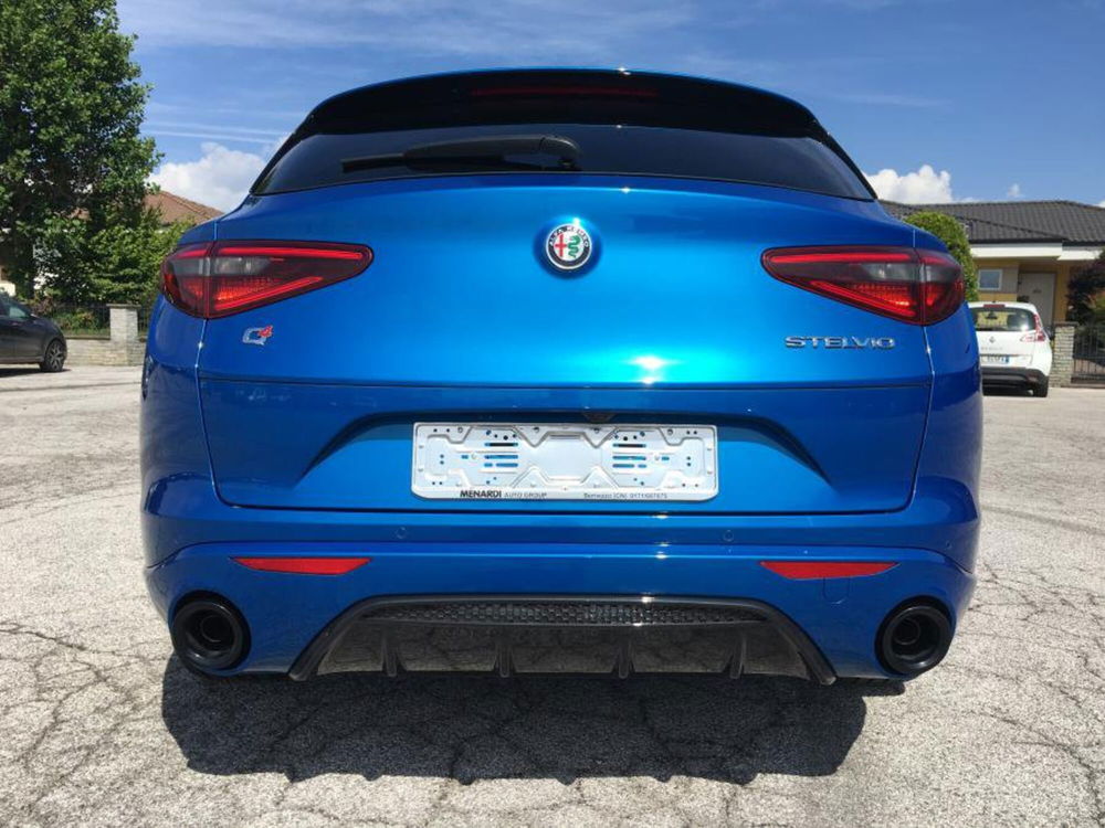 Alfa Romeo Stelvio usata a Cuneo (4)