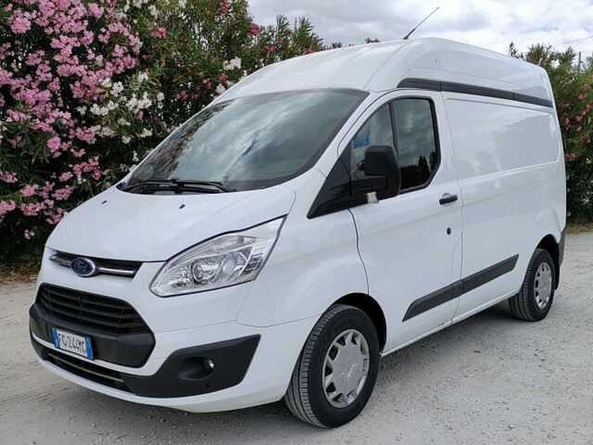 Ford Transit Custom Furgone 270 2.0 TDCi 130 PC Furgone Titanium del 2016 usata a Roma