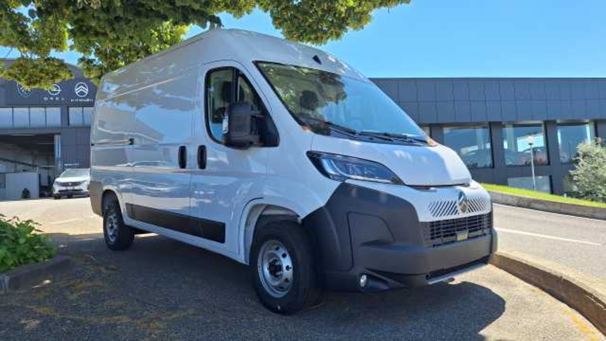 Citroen Jumper Furgone 35 BlueHDi 140 S&amp;S PLM-TA Furgone Heavy Business nuova a Viterbo