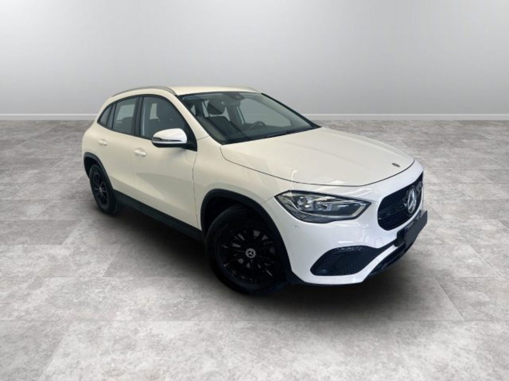 Mercedes-Benz GLA SUV usata a Modena (18)