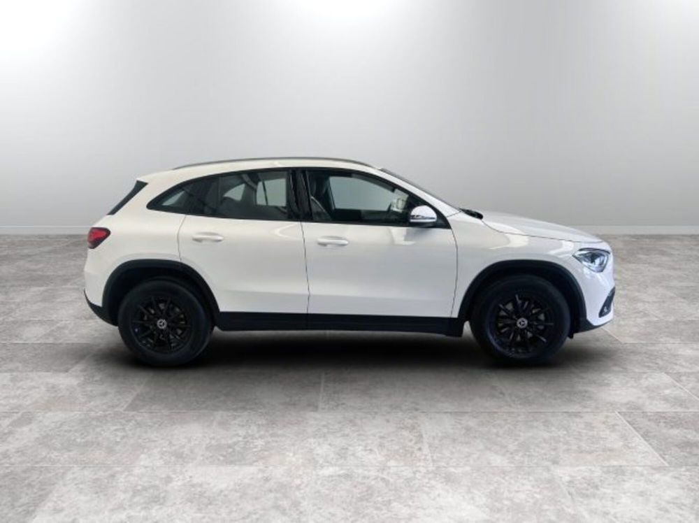 Mercedes-Benz GLA SUV usata a Modena (5)