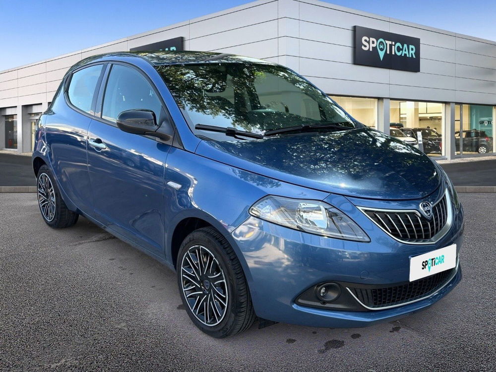 Lancia Ypsilon usata a Pescara (3)