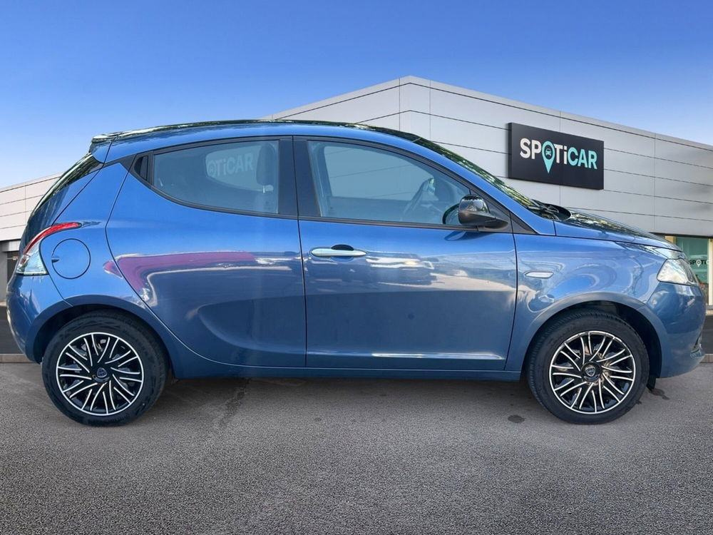 Lancia Ypsilon usata a Pescara (6)