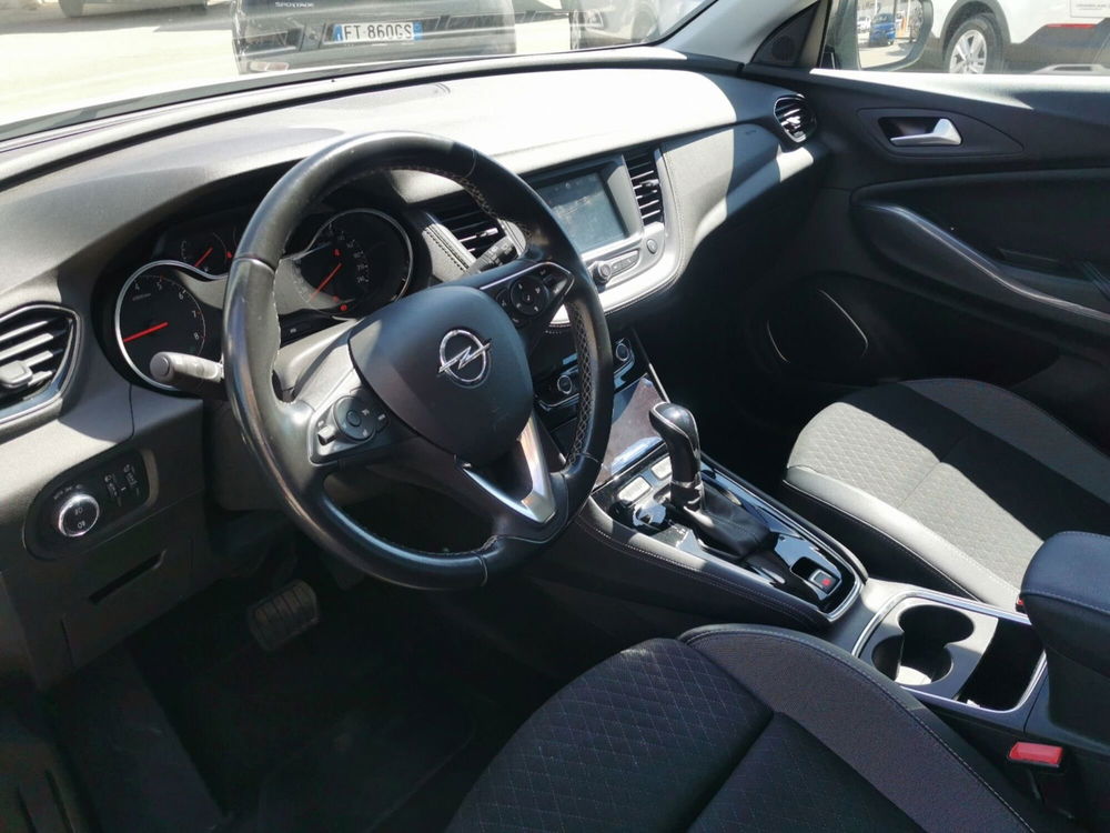 Opel Grandland X usata a Taranto (10)