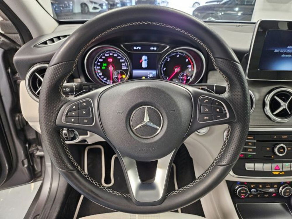 Mercedes-Benz GLA SUV usata a Brescia (13)