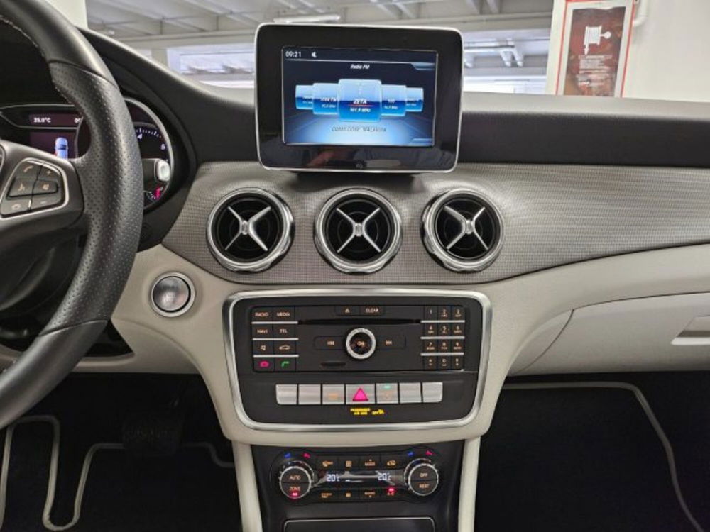 Mercedes-Benz GLA SUV usata a Brescia (14)