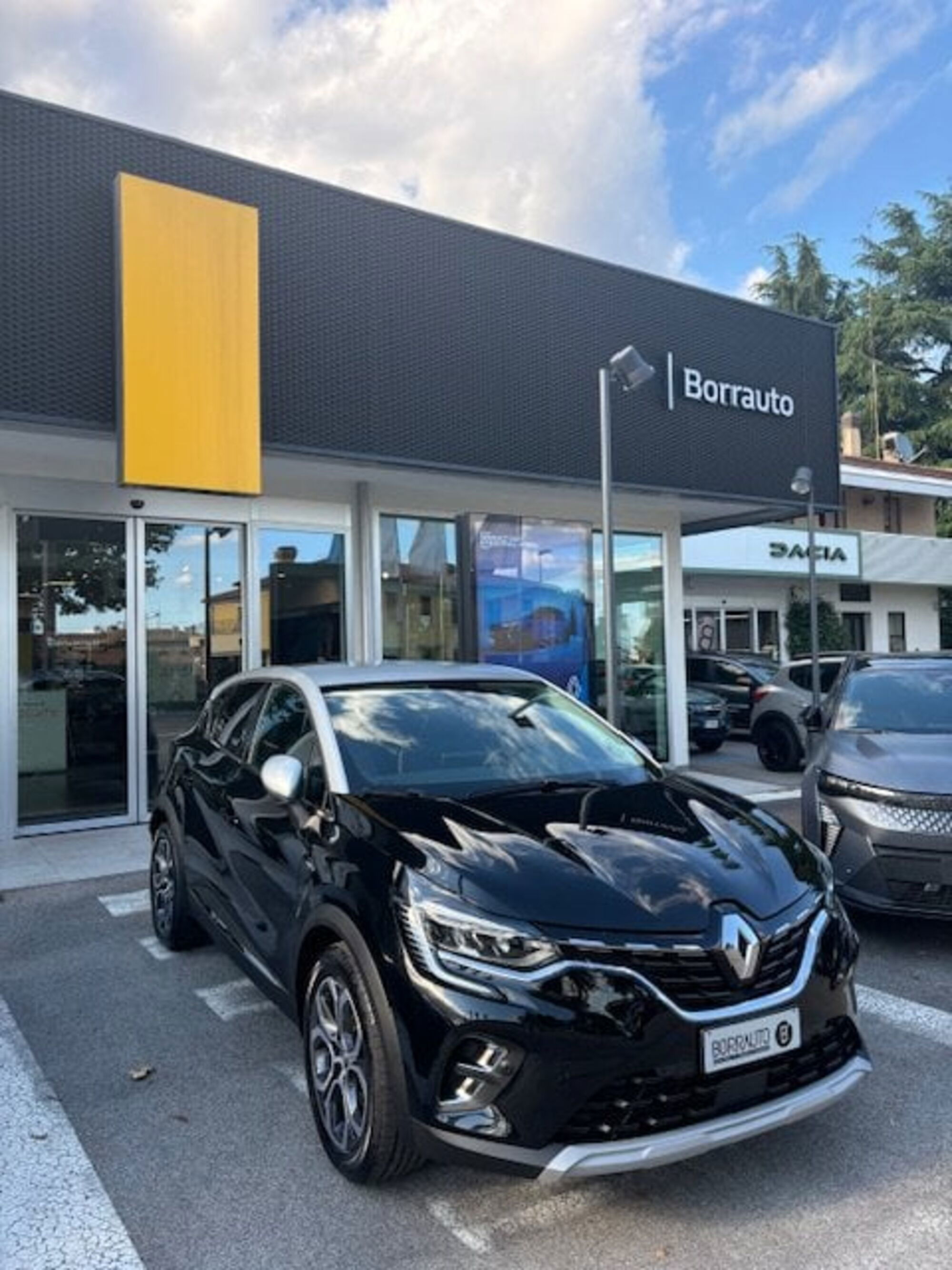 Renault Captur Full Hybrid E-Tech 145 CV Techno nuova a Montebelluna