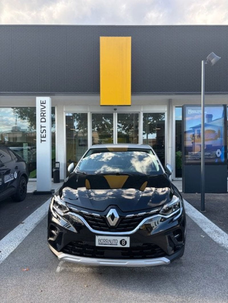 Renault Captur Full Hybrid E-Tech 145 CV Techno nuova a Montebelluna