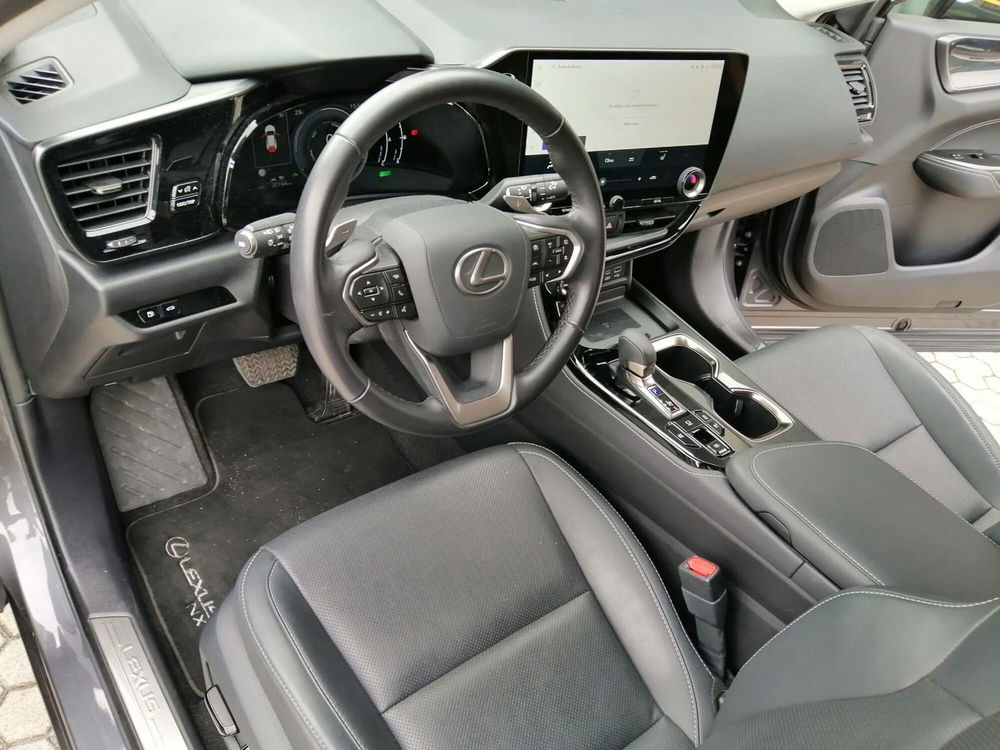 Lexus NX usata a Como (13)