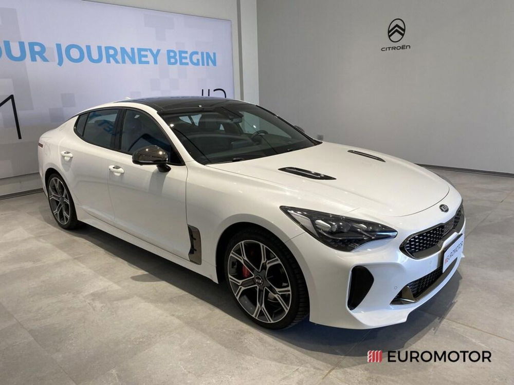 Kia Stinger usata a Bari (6)