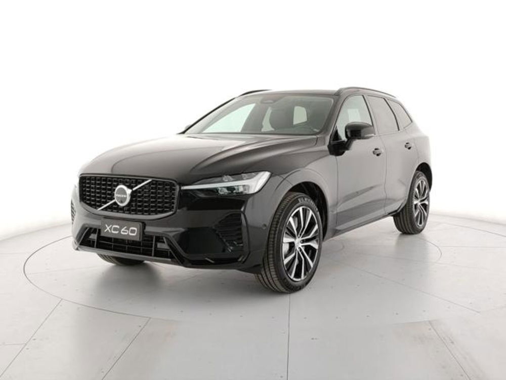 Volvo XC60 nuova a Modena (2)