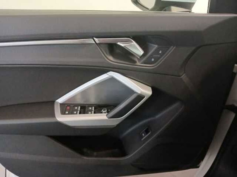 Audi Q3 Sportback usata a Lucca (12)