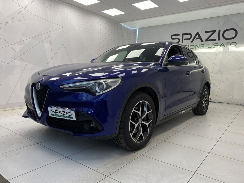 Alfa Romeo Stelvio usata a Torino (3)