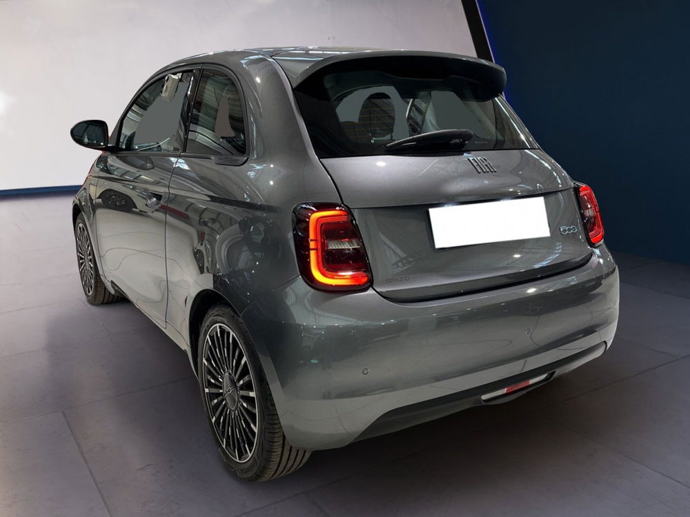 Fiat 500e usata a Torino (4)