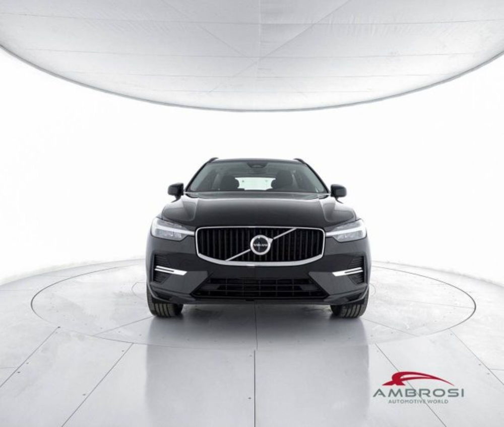 Volvo XC60 nuova a Perugia (5)