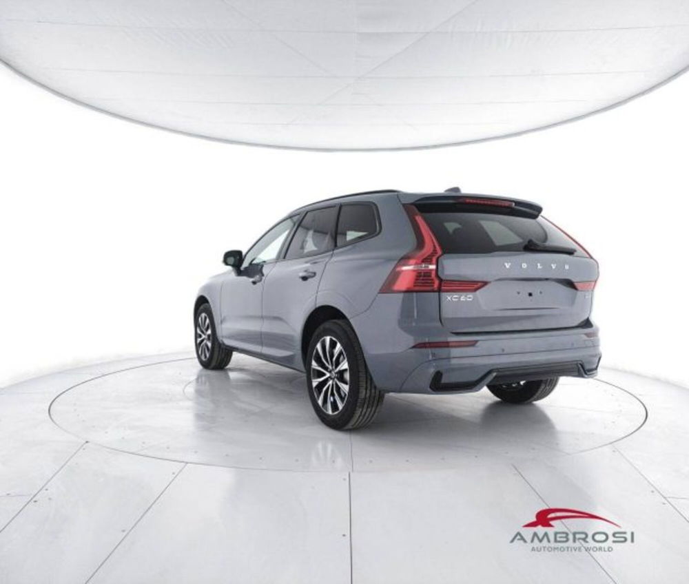 Volvo XC60 nuova a Perugia (4)