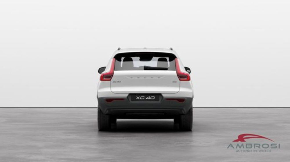 Volvo XC40 nuova a Perugia (6)