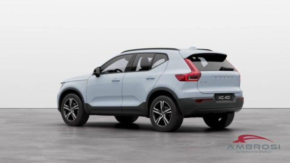 Volvo XC40 nuova a Perugia (3)