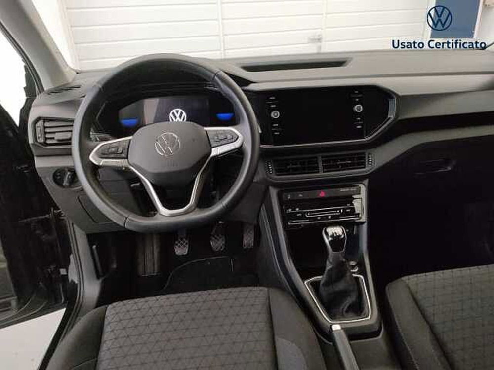 Volkswagen T-Cross usata a Varese (15)