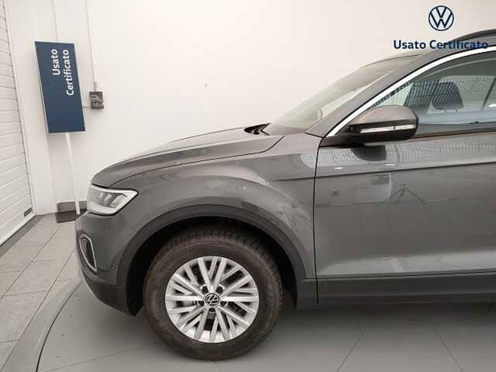 Volkswagen T-Roc nuova a Varese (7)